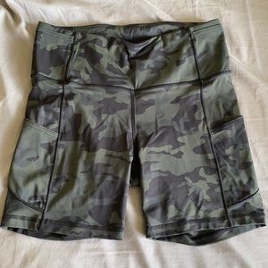 Fast and free short 6”